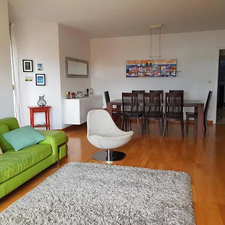 Family Space 90m2 トロギール